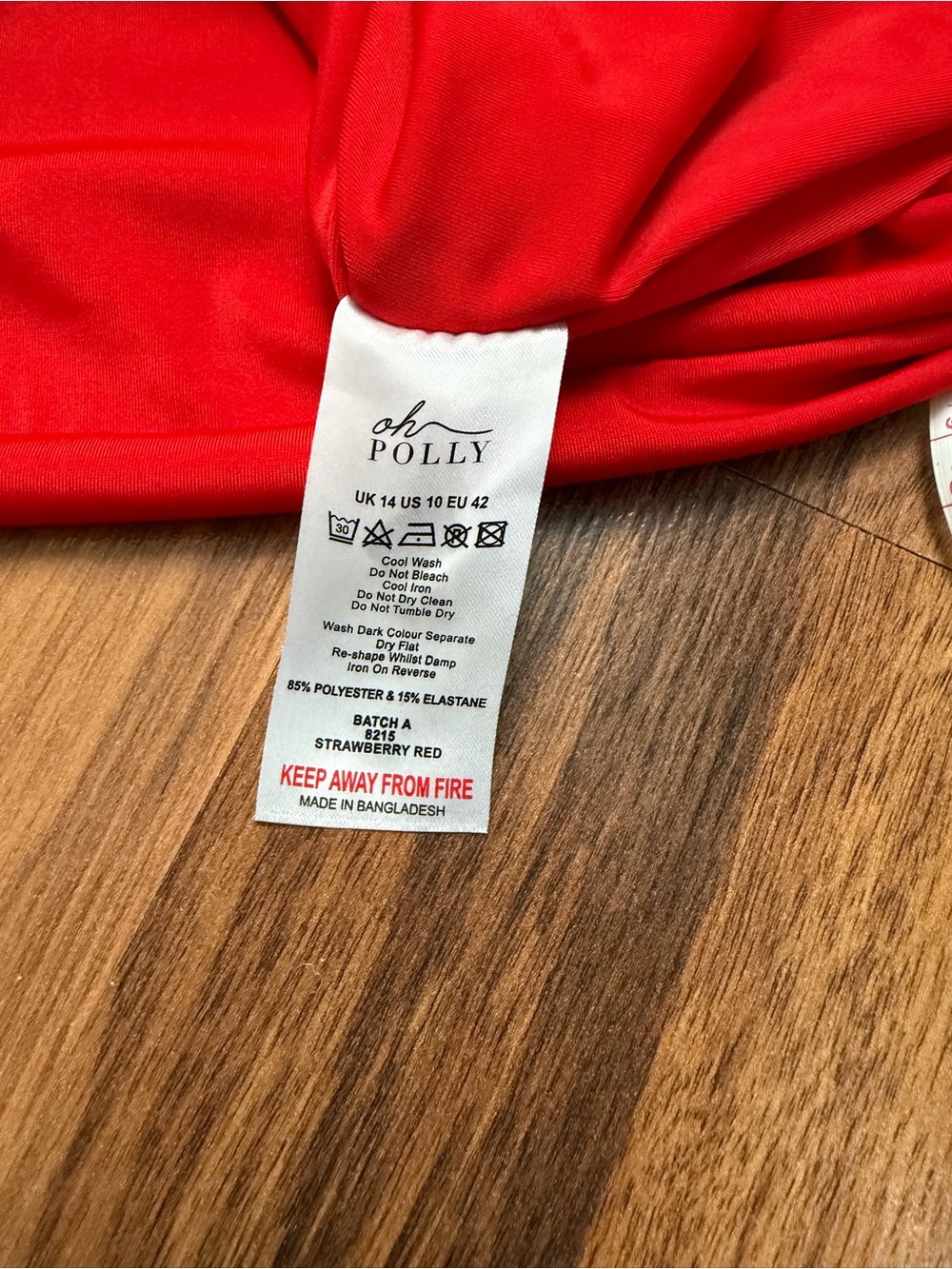 Oh Polly Red Ruched Scoop Crop Top - Picture 5 of 5